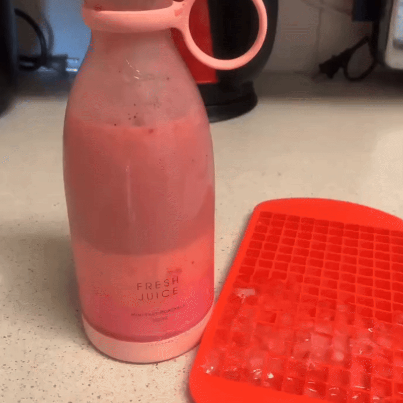Electric Mini Portable Juicer Blender USB Recahrgeable